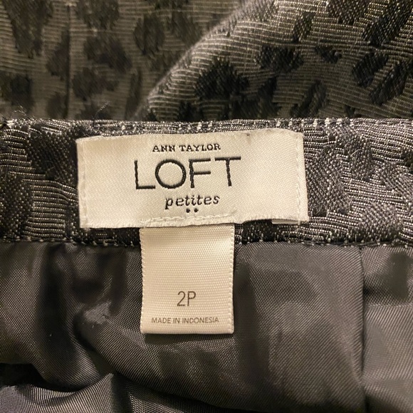 Loft women’s skirt, size 2 petite - Picture 6 of 6